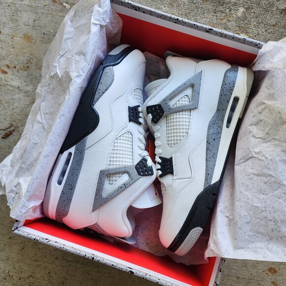 NWB Air Jordan 4 Retro Summit White size 13 - Picture 1 of 3